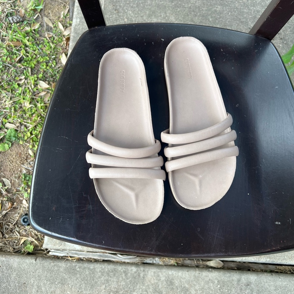 Old Navy Women's Tan Slide Sandals